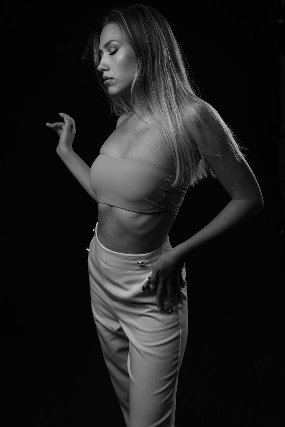 Yana — Model & Hostess in Barcelona photo 10