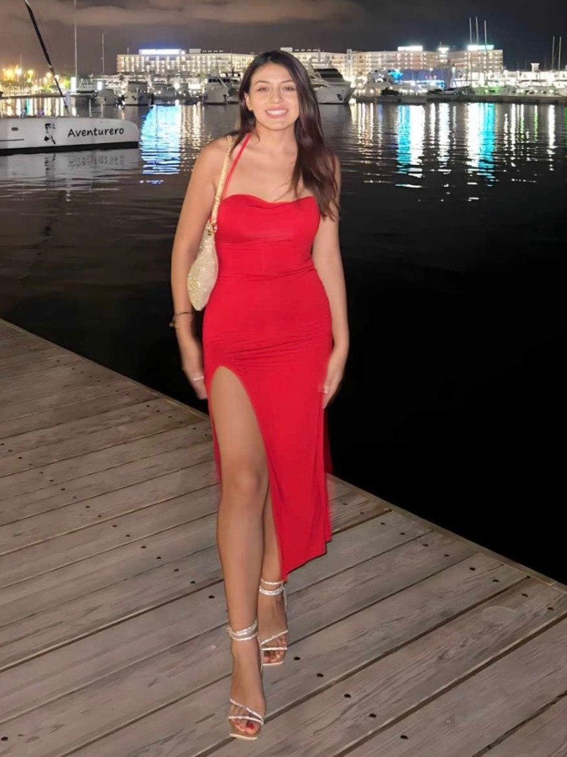 Indira — Model & Hostess in Alicante (alacant) photo 1
