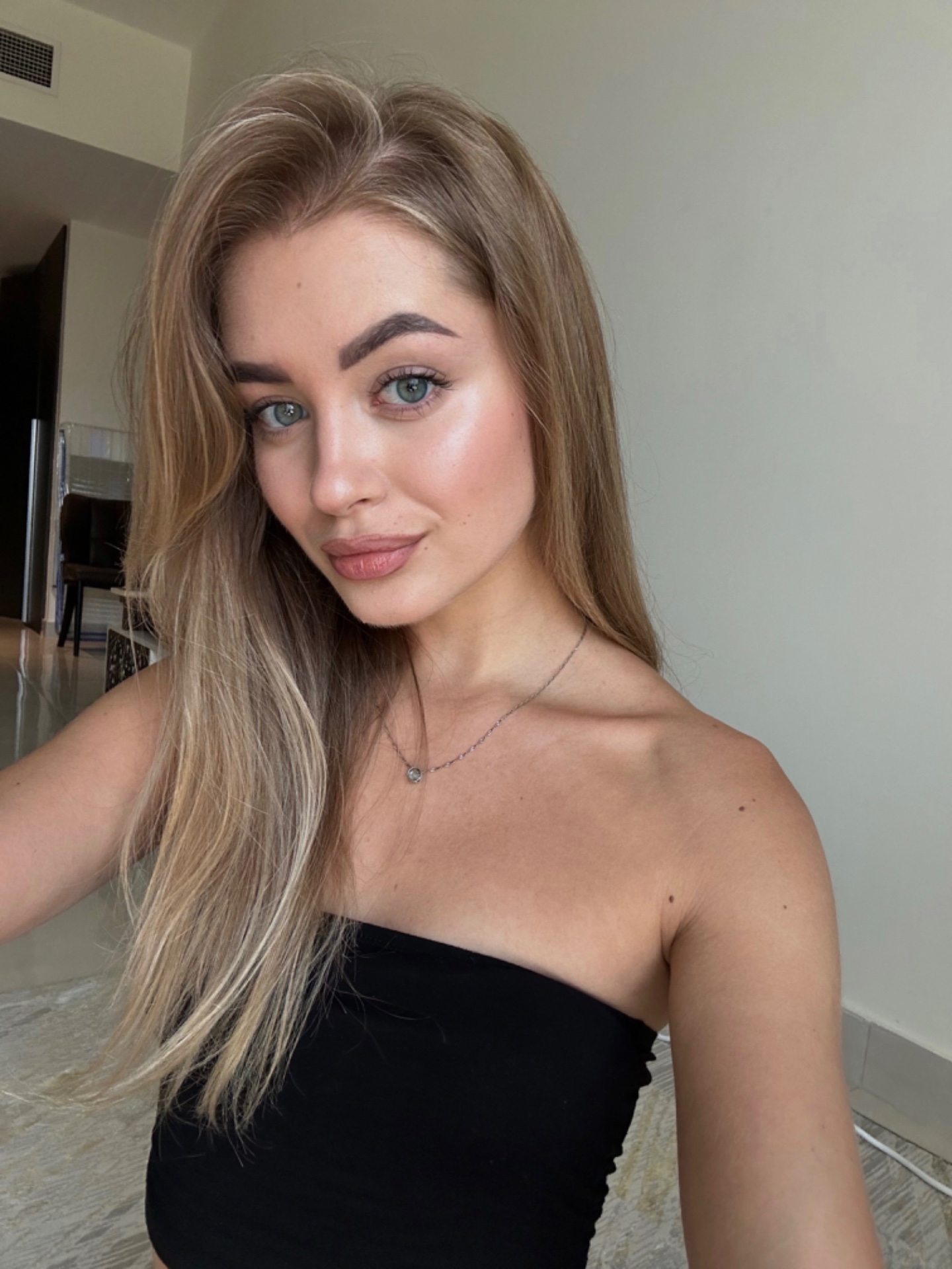 Viktoria — Model & Hostess in Dubai photo 9