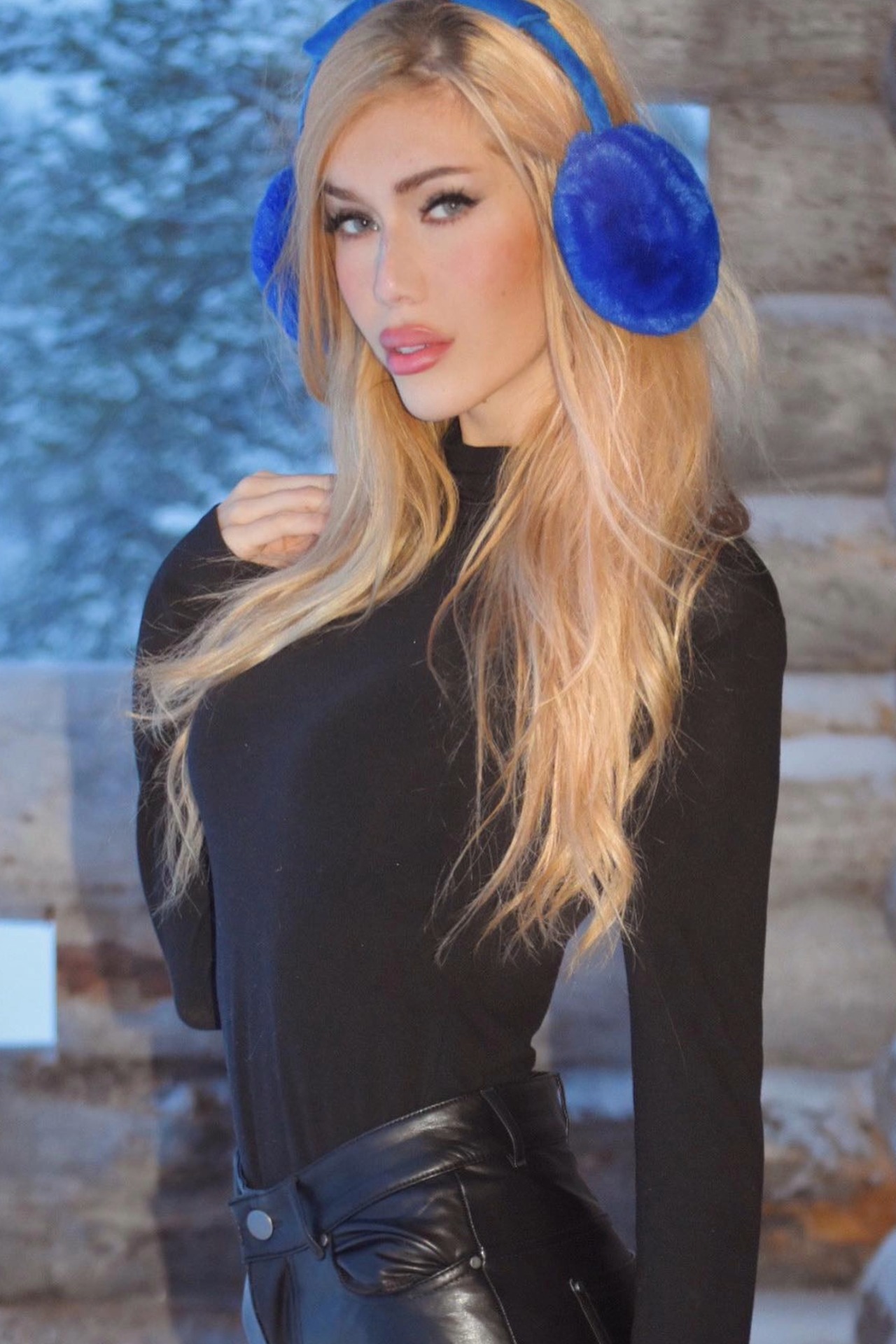 Lourdes Mar&iacute;a — Model & Hostess in N&uuml;rnberg photo 8
