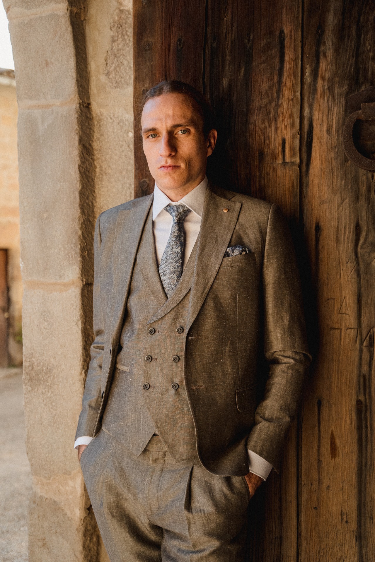 Uri — Model & Host in Barber&agrave; Del Vall&egrave;s photo 9