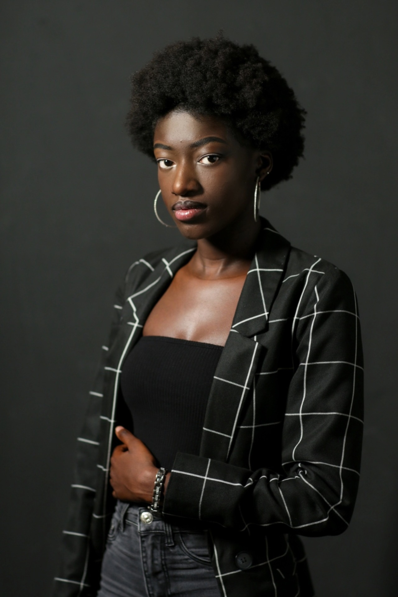 Mbene — Model & Hostess in Saint-priest photo 1