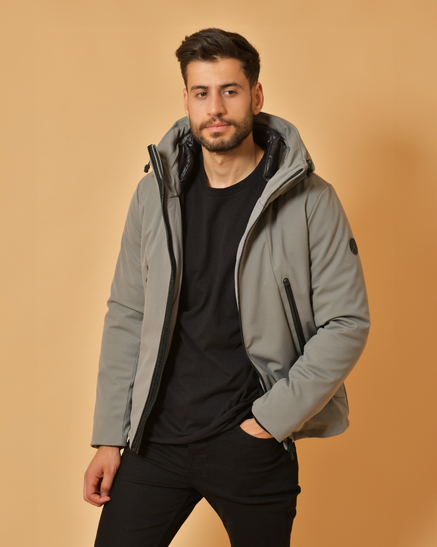 Ghassen — Model & Host in Clamart photo 16
