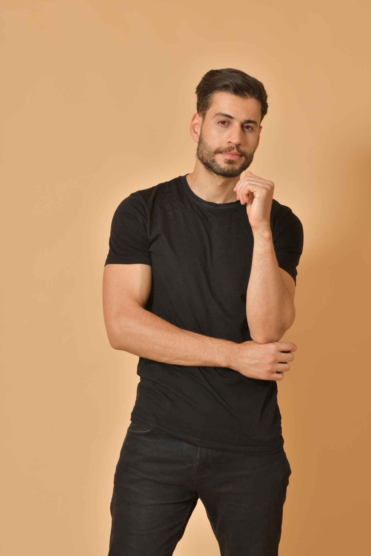 Ghassen — Model & Host in Clamart photo 2