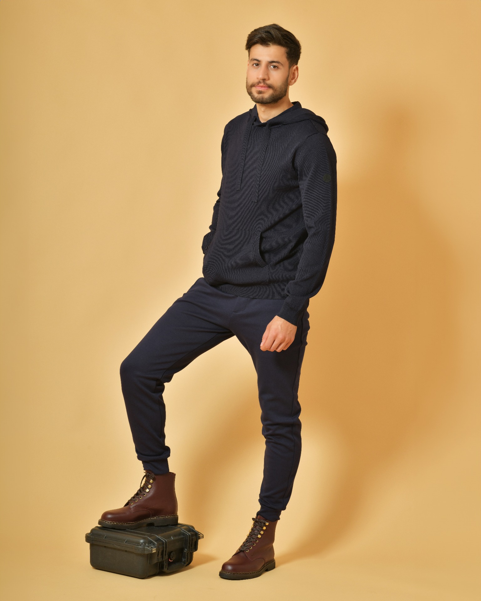 Ghassen — Model & Host in Clamart photo 5