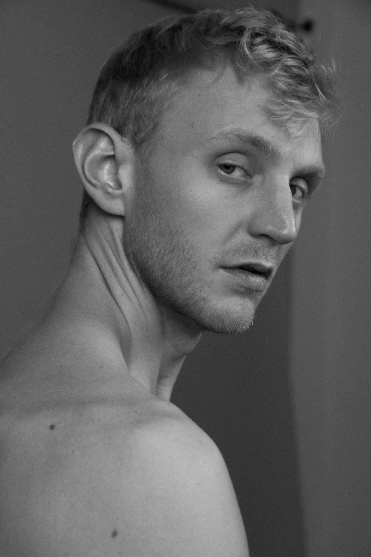 Adam Thomas — Model & Host in Barcelona photo 3