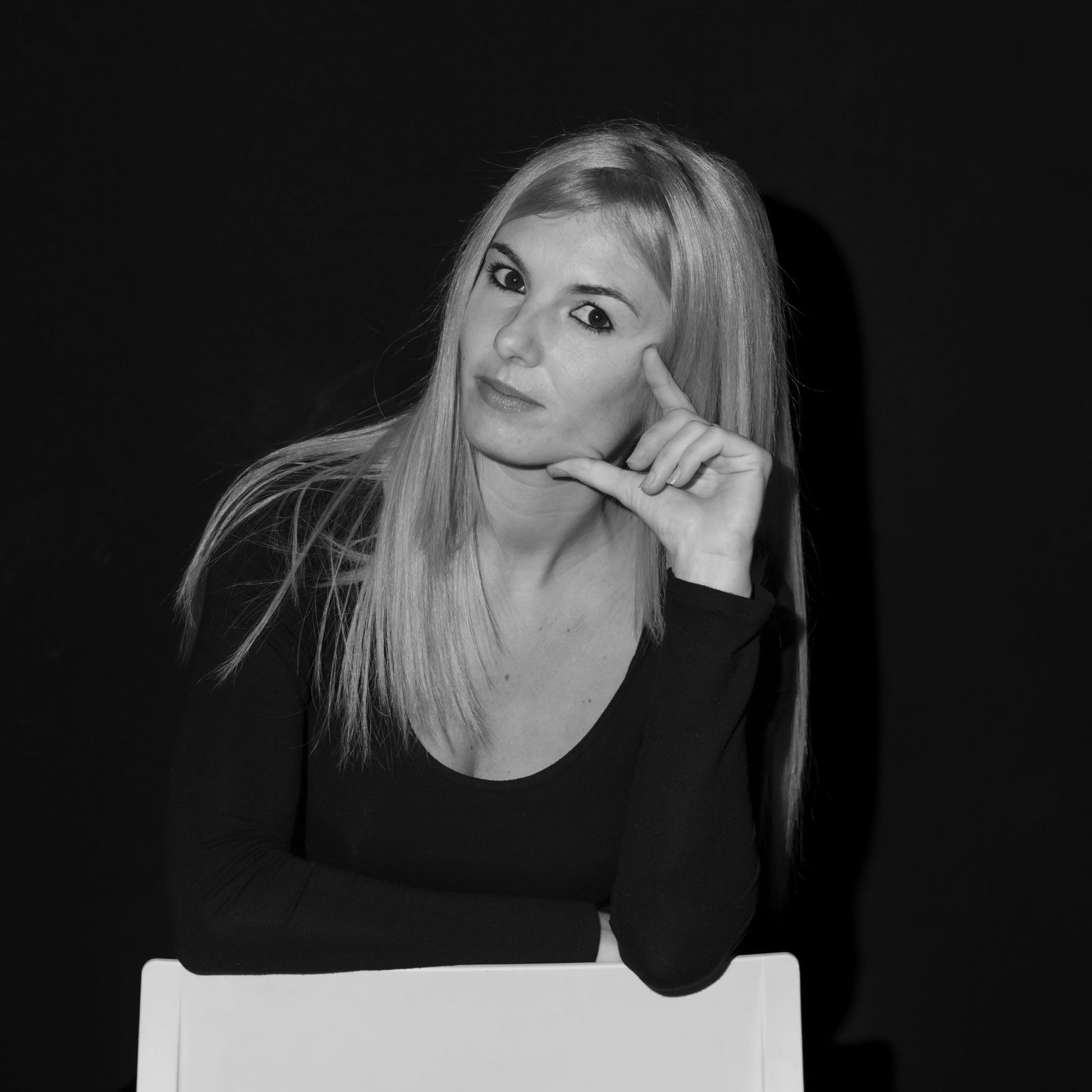 Chiara — Model & Hostess in Vallese photo 8