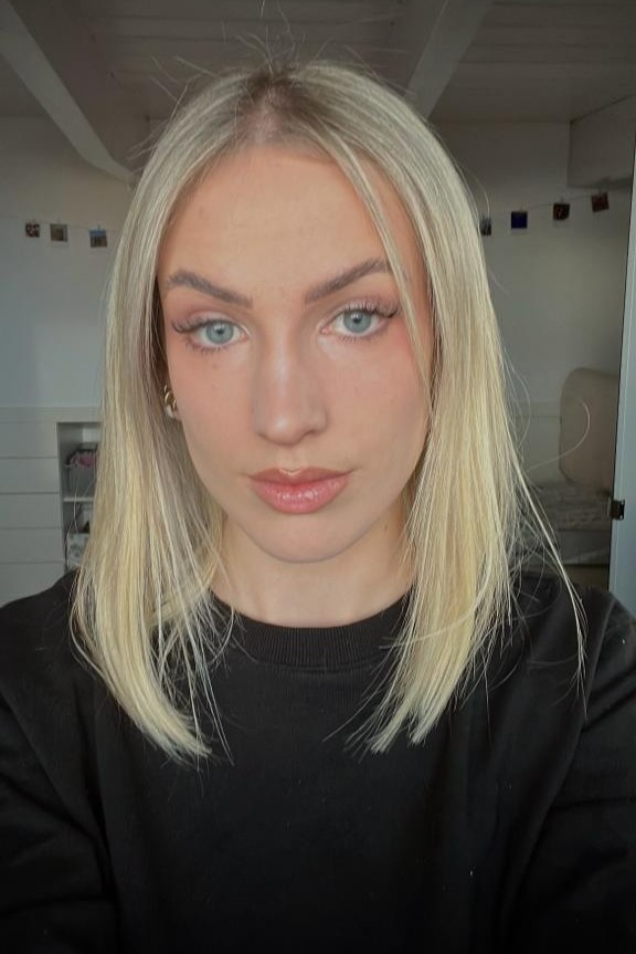 Alice — Model & Hostess in Forl&igrave; photo 1