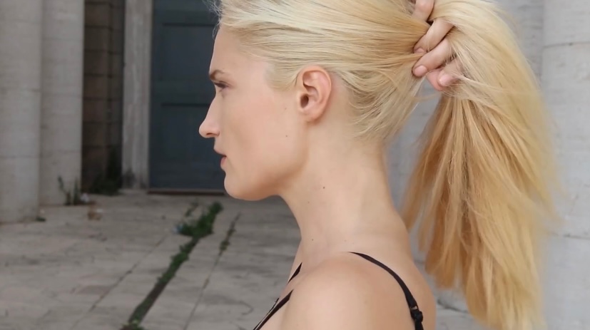 Pavlina — Model & Hostess in Roma photo 13