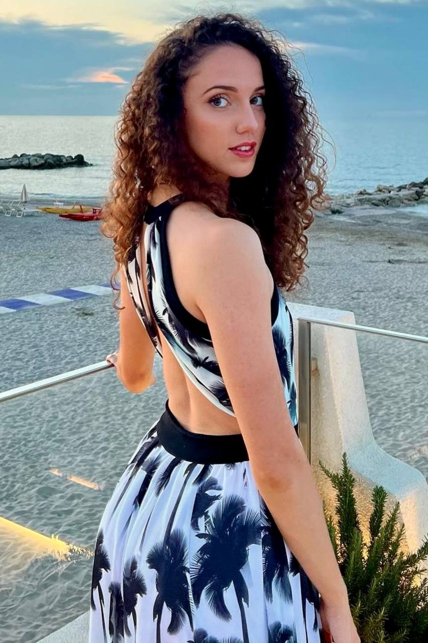 Corinne — Model & Hostess in Riccione photo 9