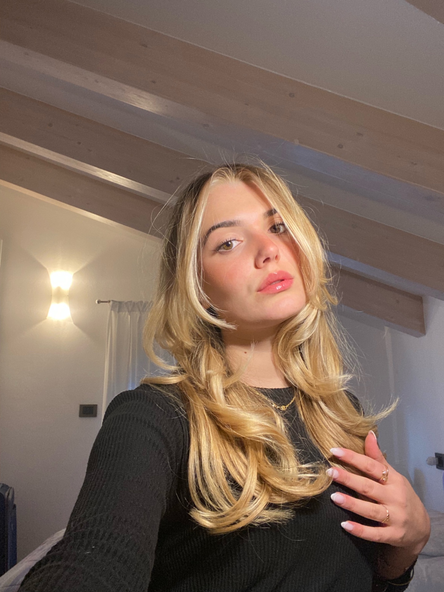 Chiara — Model & Hostess in Trento photo 2