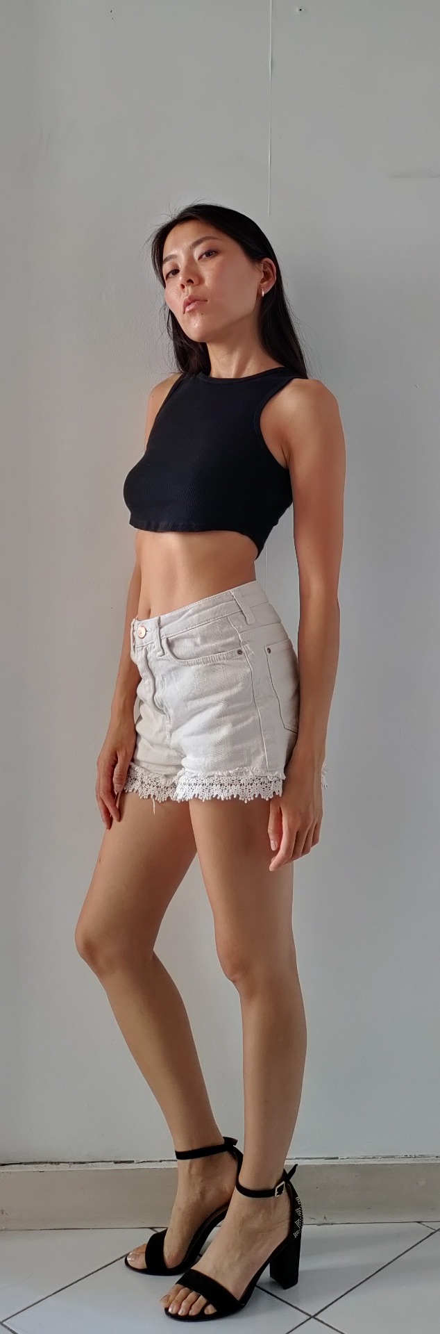 Lila Thanh Hi&ecirc;'n — Model & Hostess in Lyon photo 24