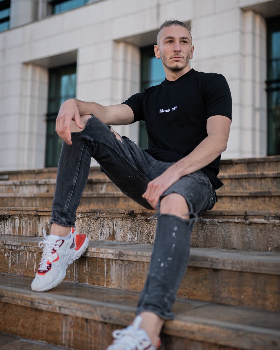 Octavian — Model & Host in București photo 1