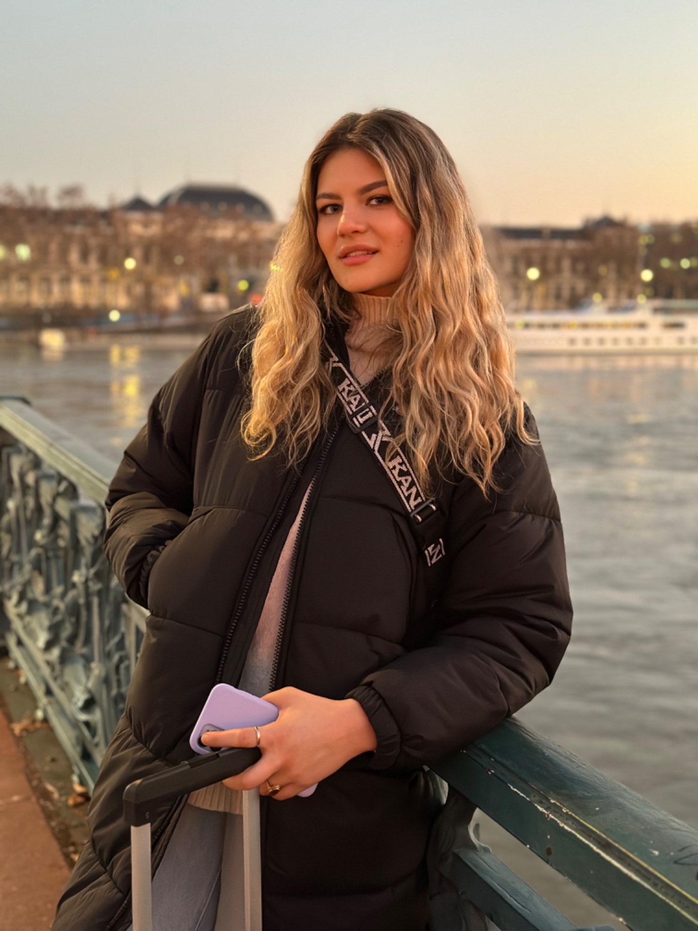 Carla — Model & Hostess in Lyon photo 3