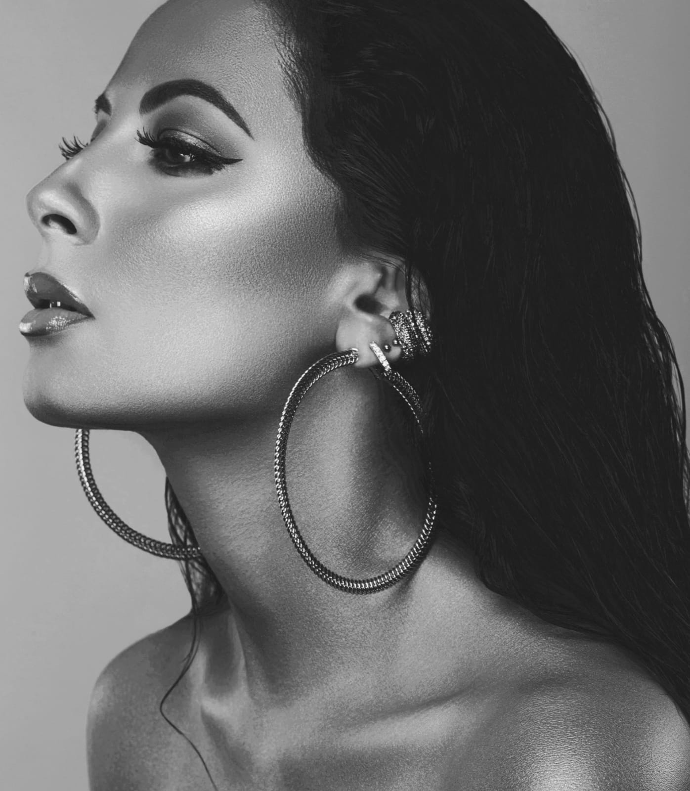 Ismahane — Model & Hostess in Gentilly photo 17