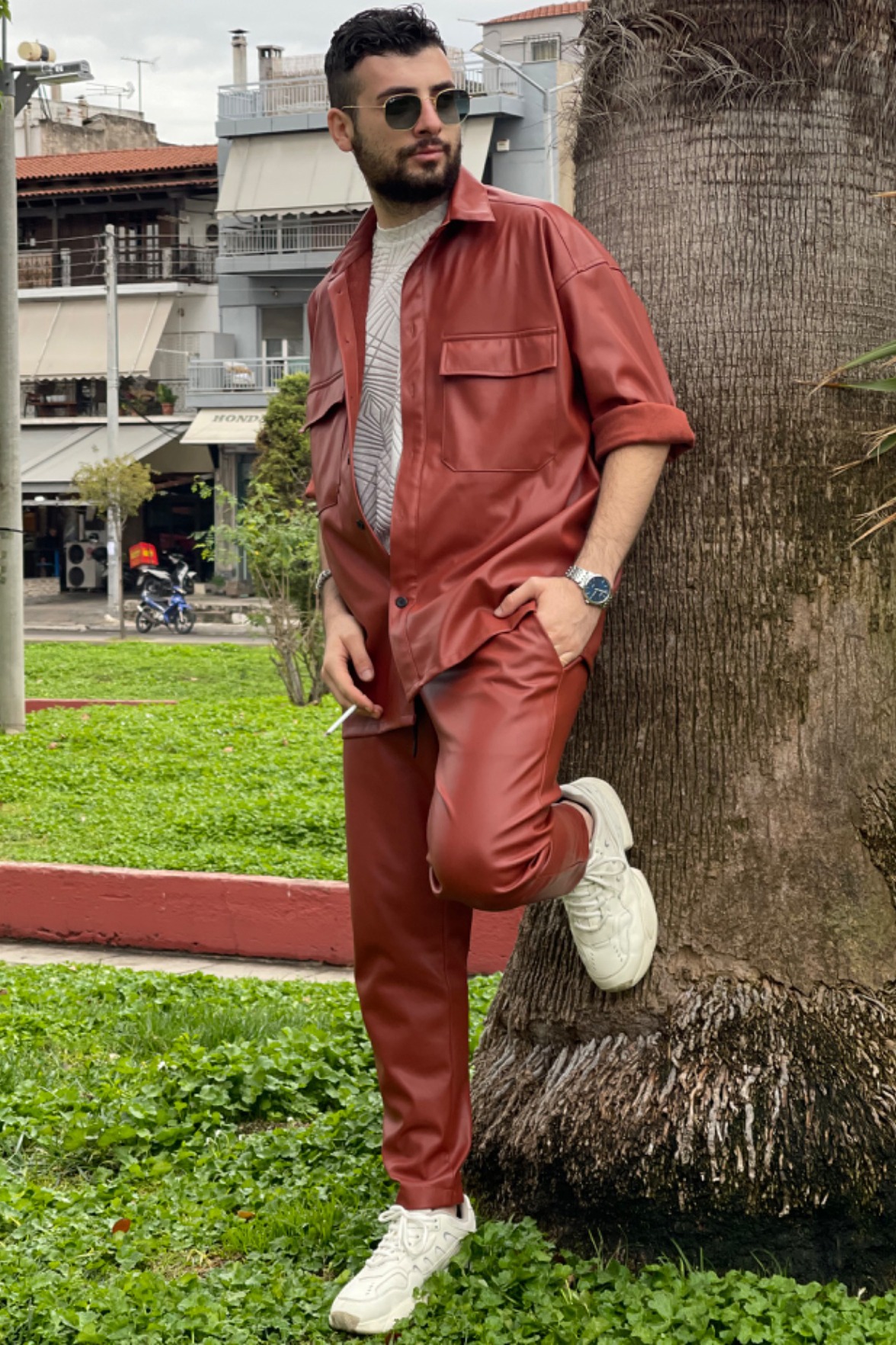 Gregory — Model & Host in &Kappa;&alpha;&tau;&epsilon;&rho;ί&nu;&eta; photo 1
