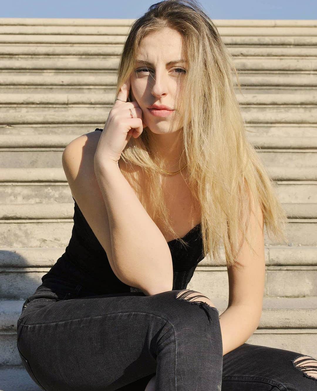 Natalie — Model & Hostess in Trieste photo 3
