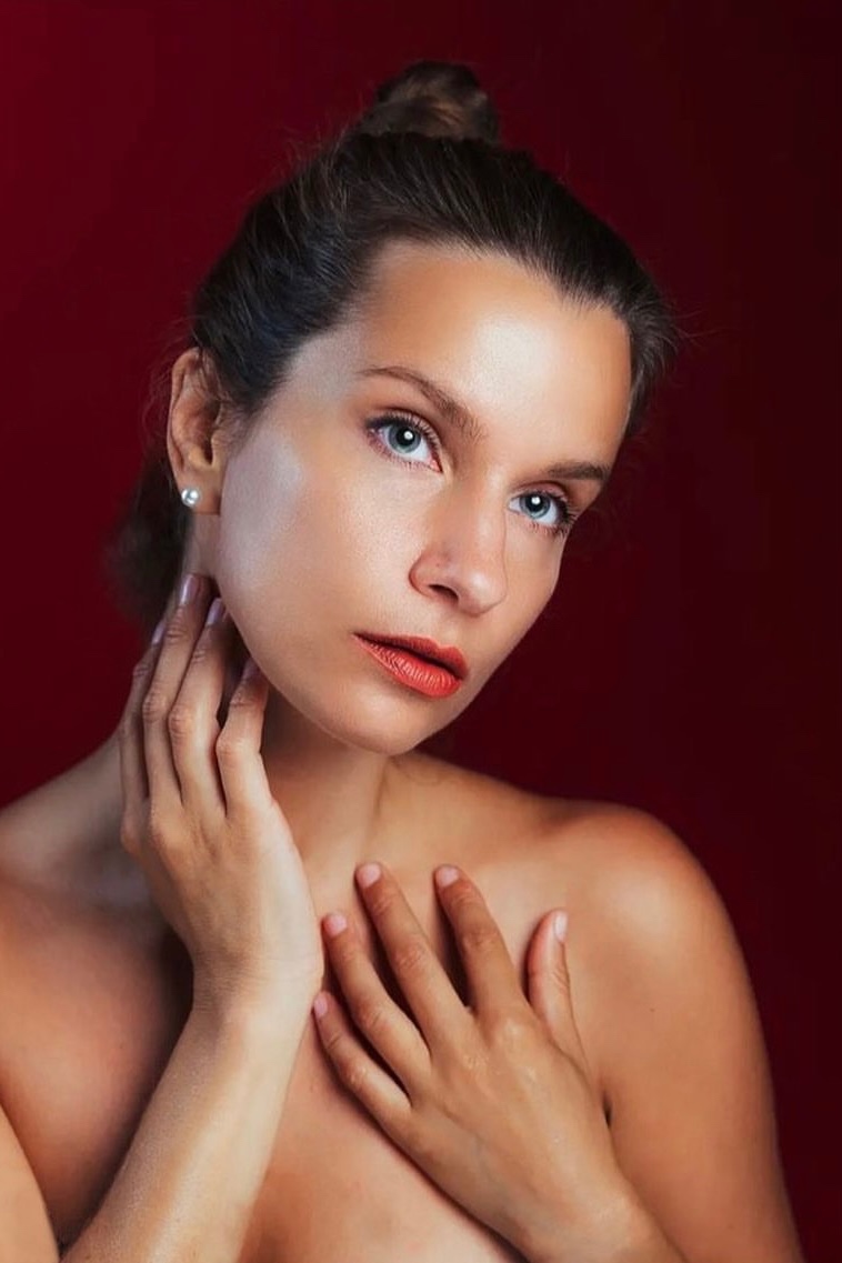 Elena — Model & Hostess in Athens photo 18