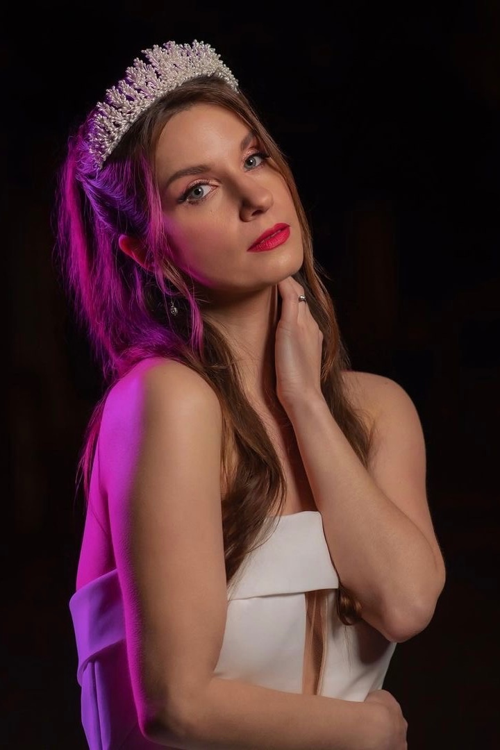 Elena — Model & Hostess in Athens photo 19