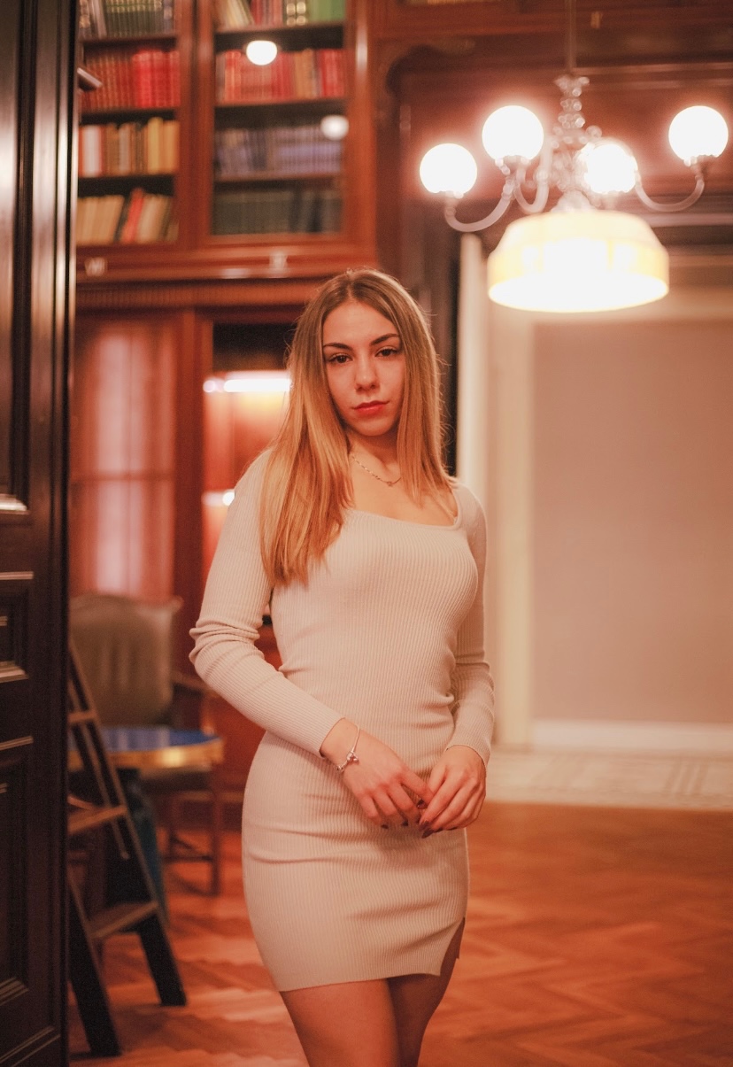 Serena — Model & Hostess in Trieste photo 2