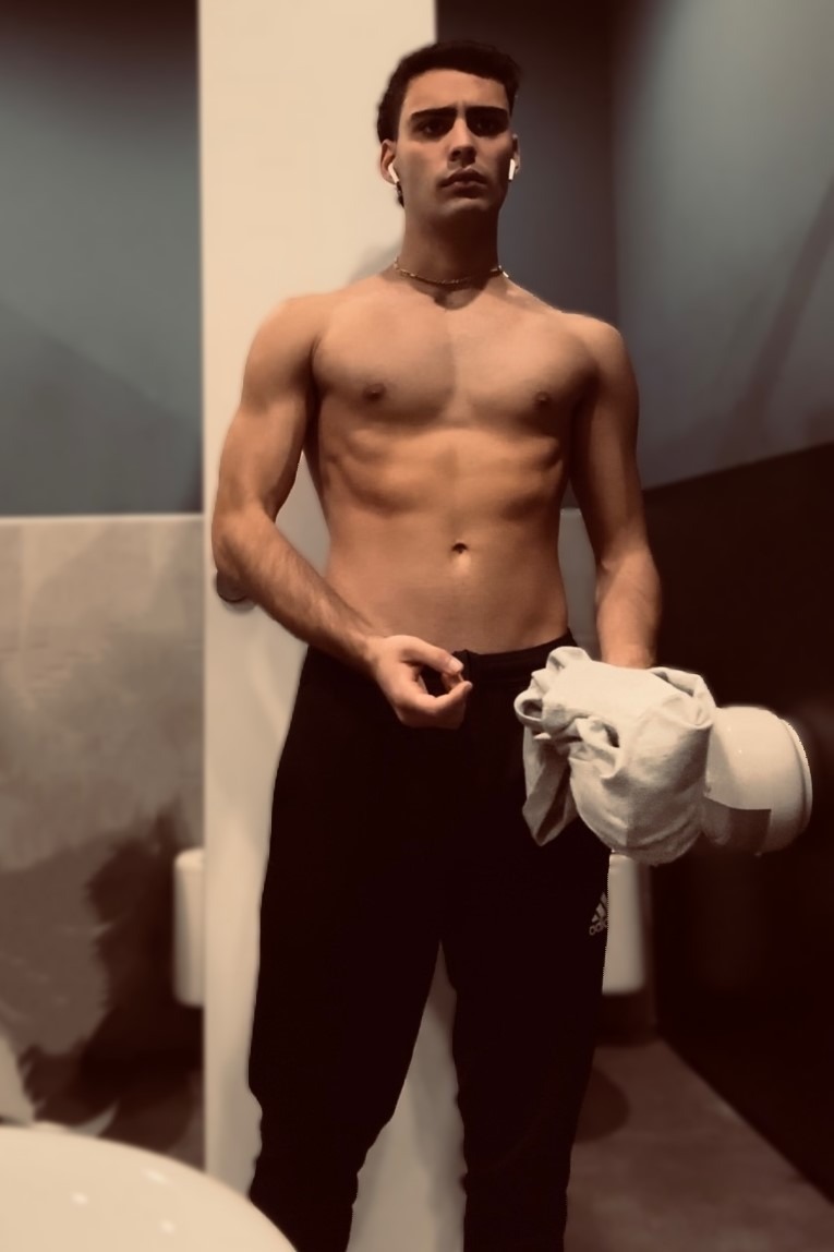Alfredo — Model & Host in Mairena Del Aljarafe photo 4