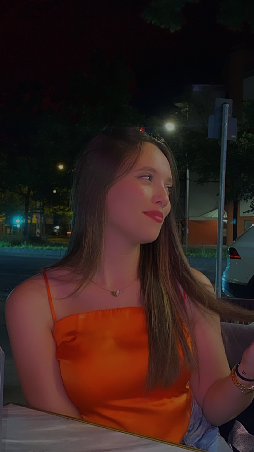 Nadine — Model & Hostess in Berlin photo 3