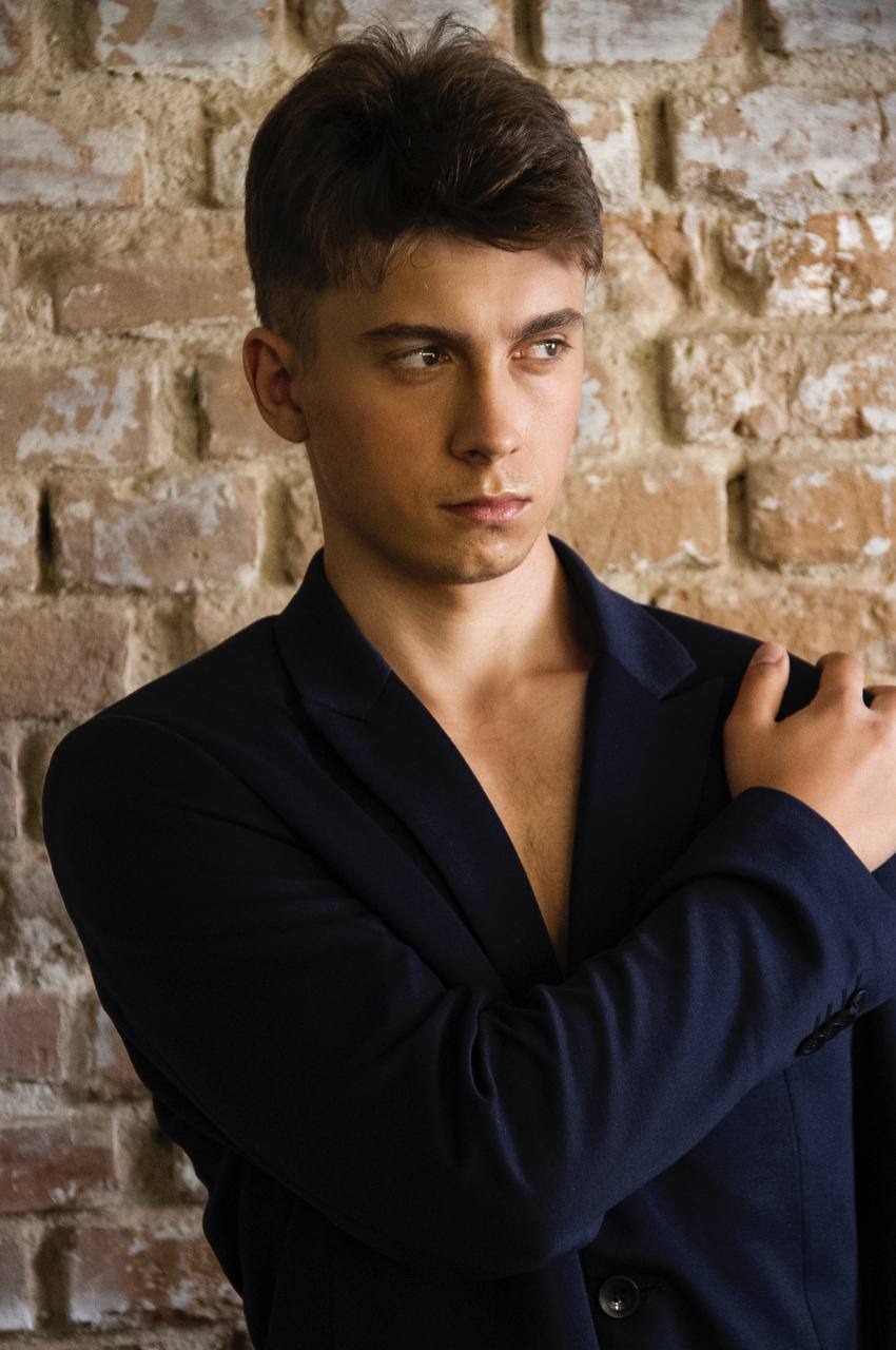 Dmytro — Model & Host in Madrid photo 3
