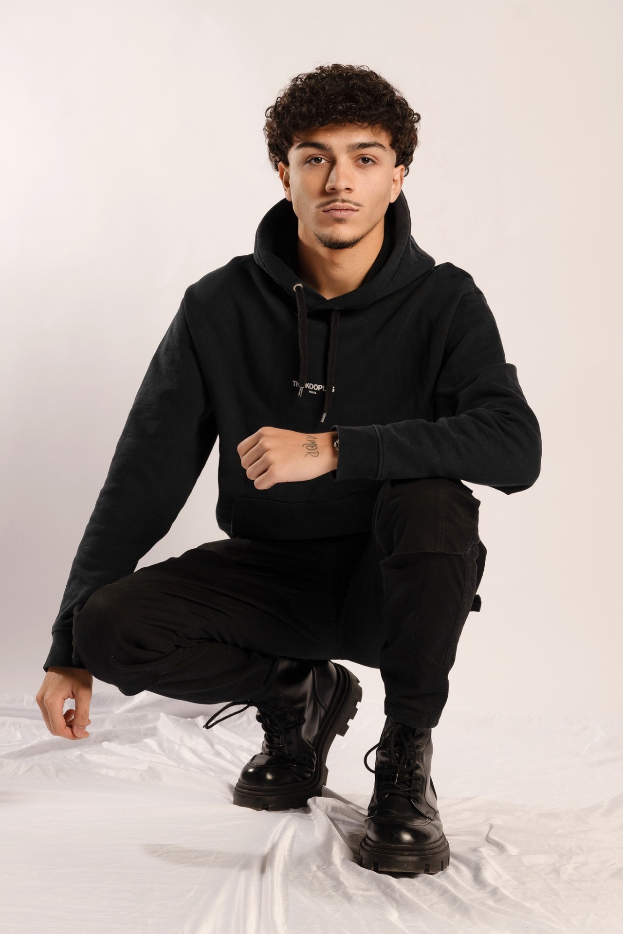 Lucas — Model & Host in Palaiseau photo 3