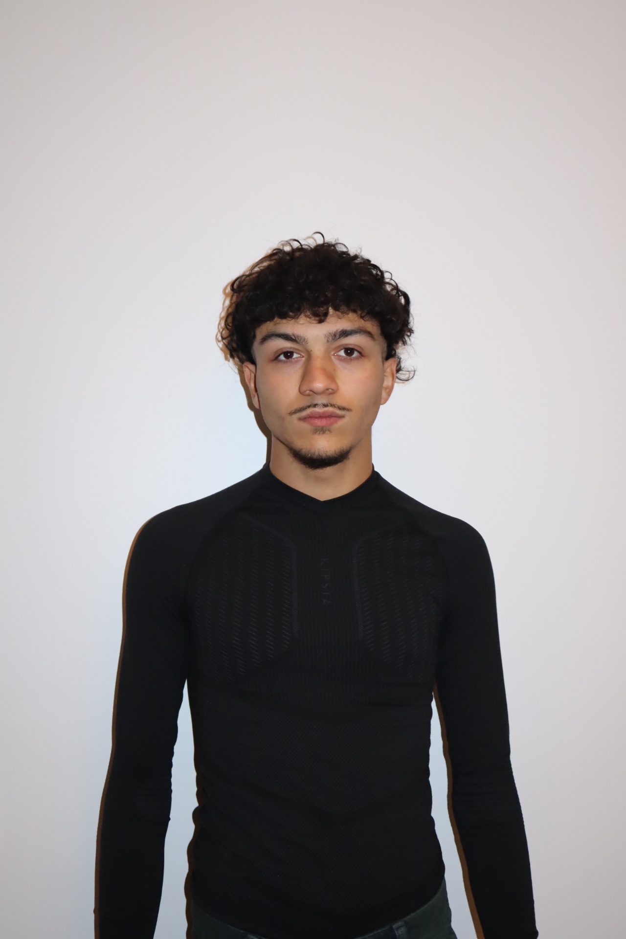 Lucas — Model & Host in Palaiseau photo 7