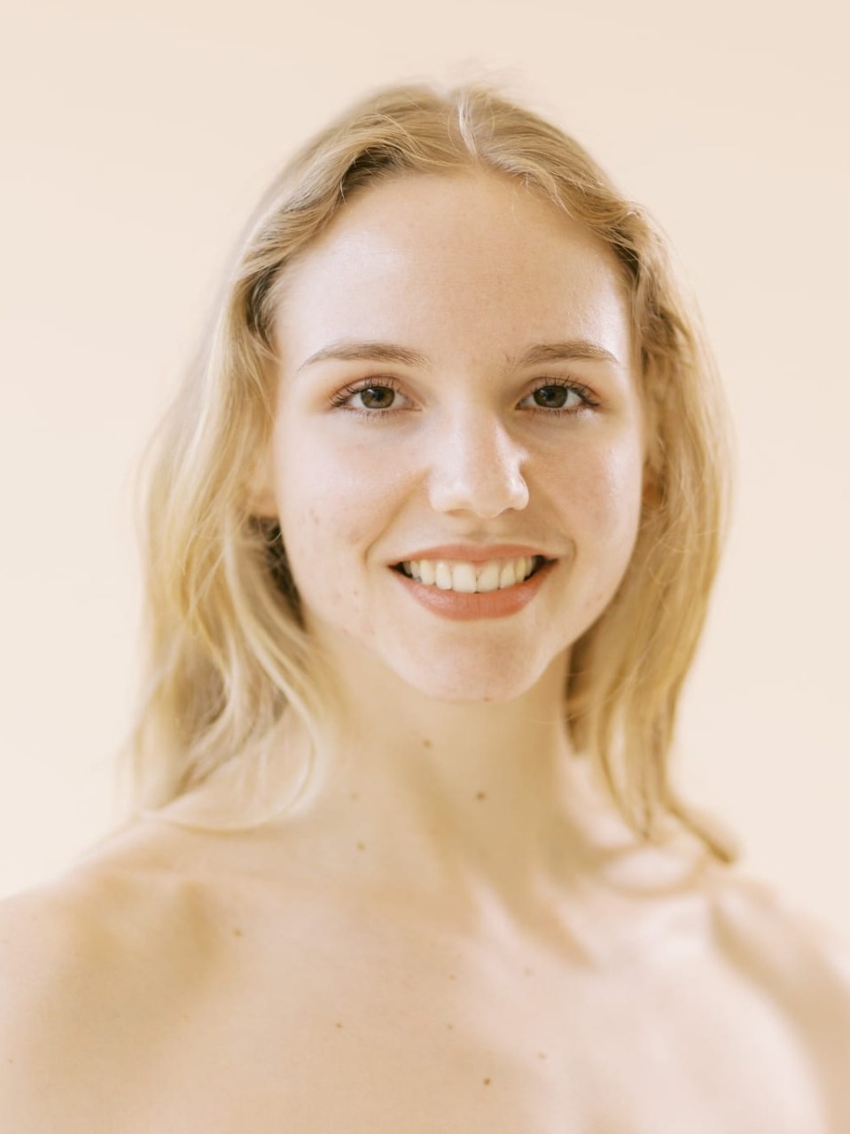 Claire — Model & Hostess in Den Haag photo 3