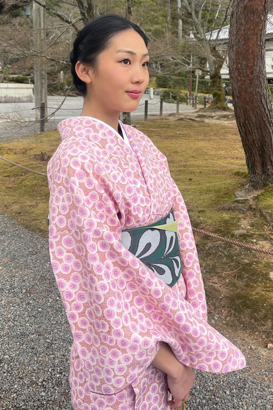 Yoko — Model & Hostess in ミラノ photo 1