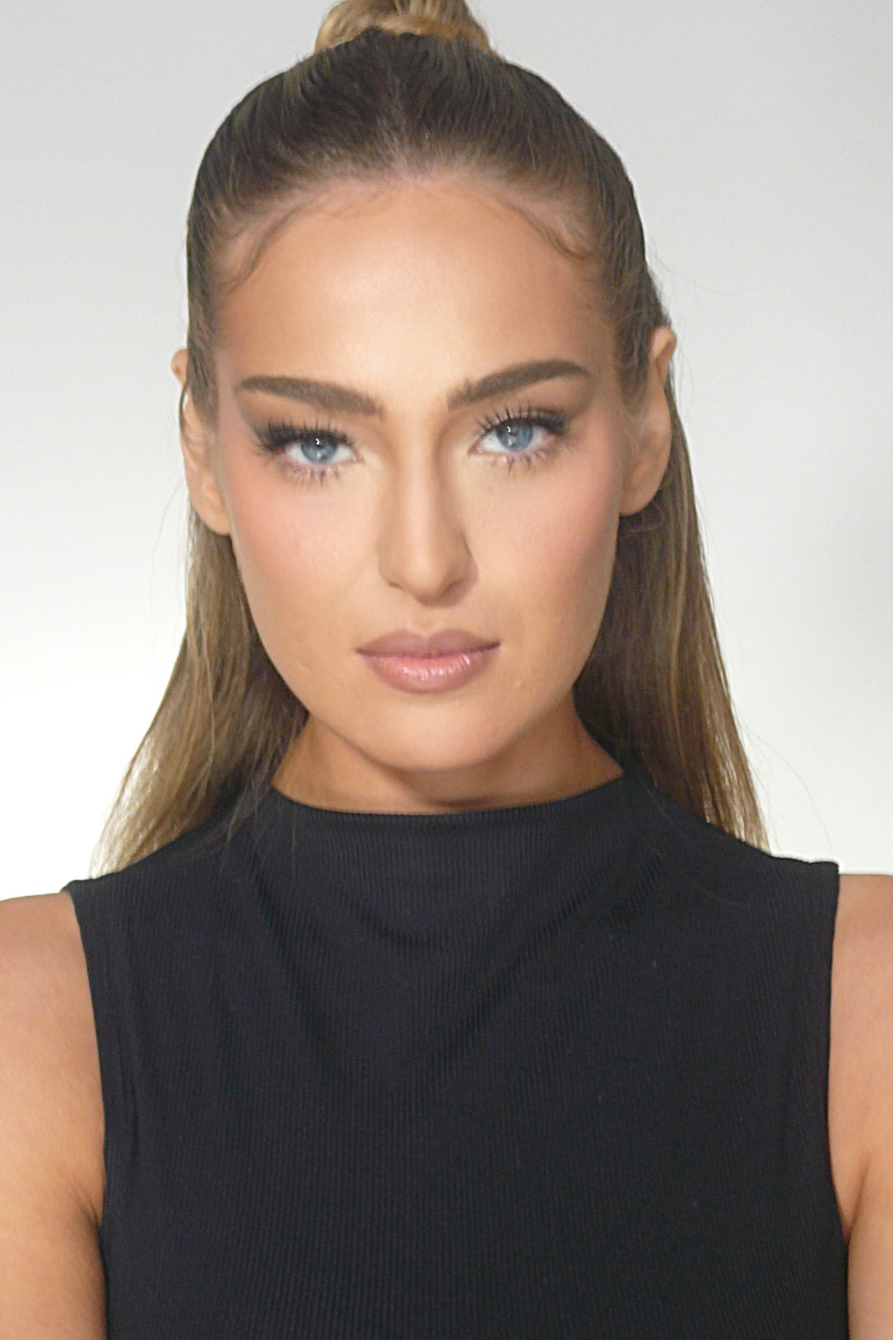 Nadia — Model & Hostess in Barcelona photo 21