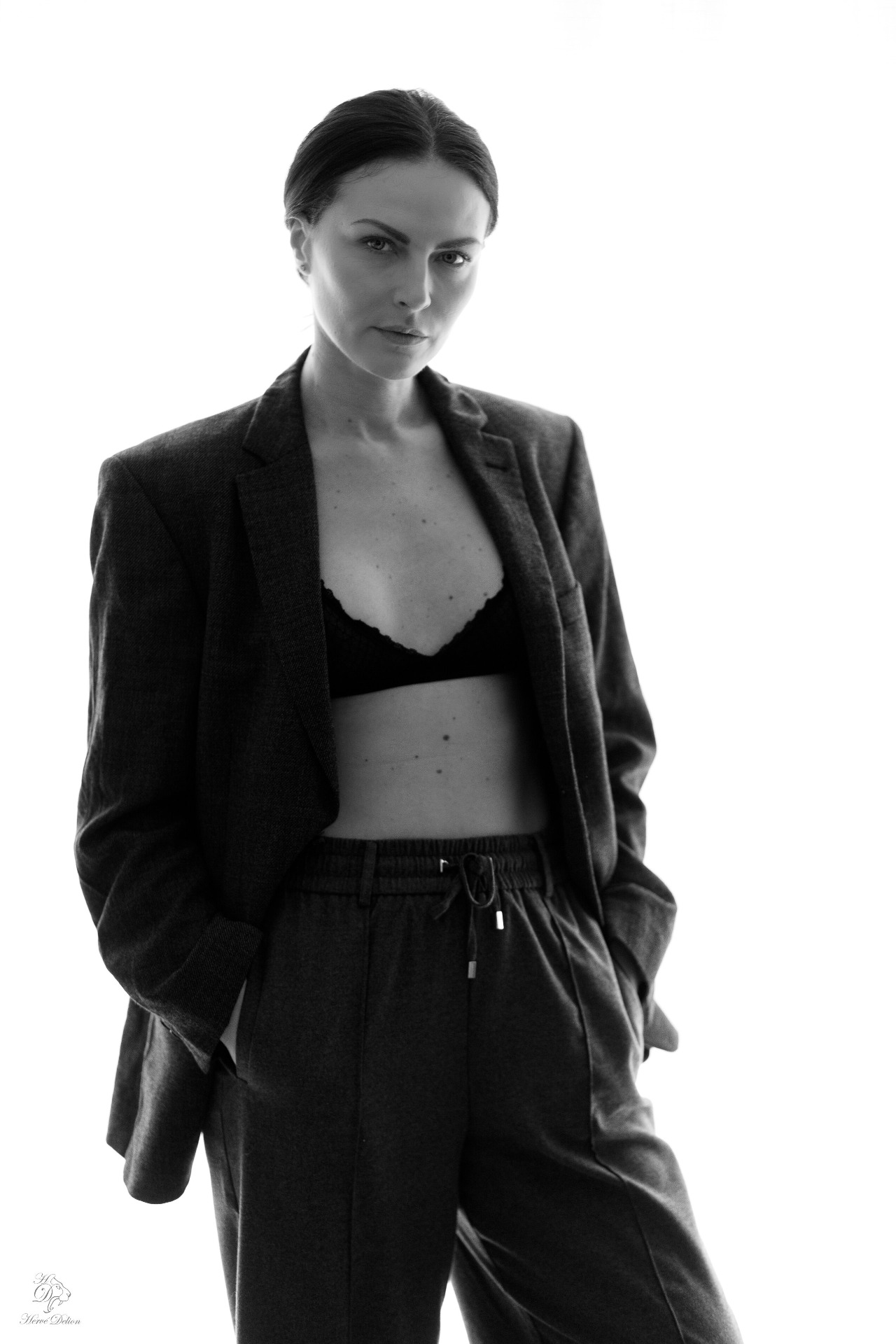 Lucie — Model & Hostess in Les Lilas photo 7