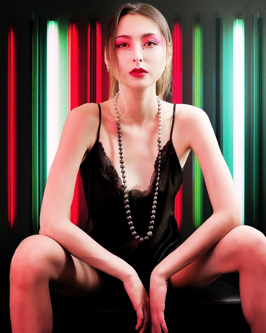 Syan — Model & Hostess in Paris photo 11