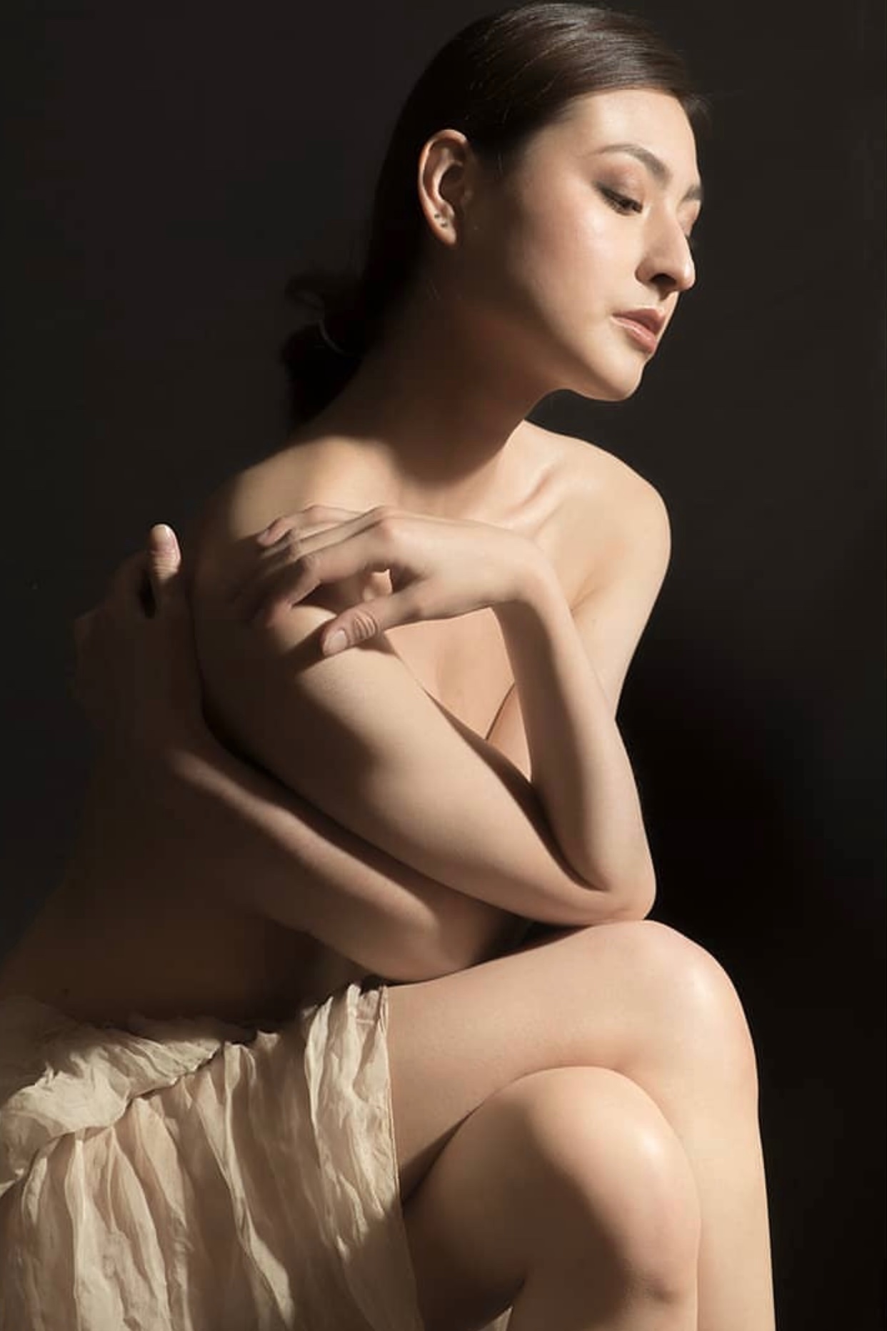 Syan — Model & Hostess in Paris photo 4