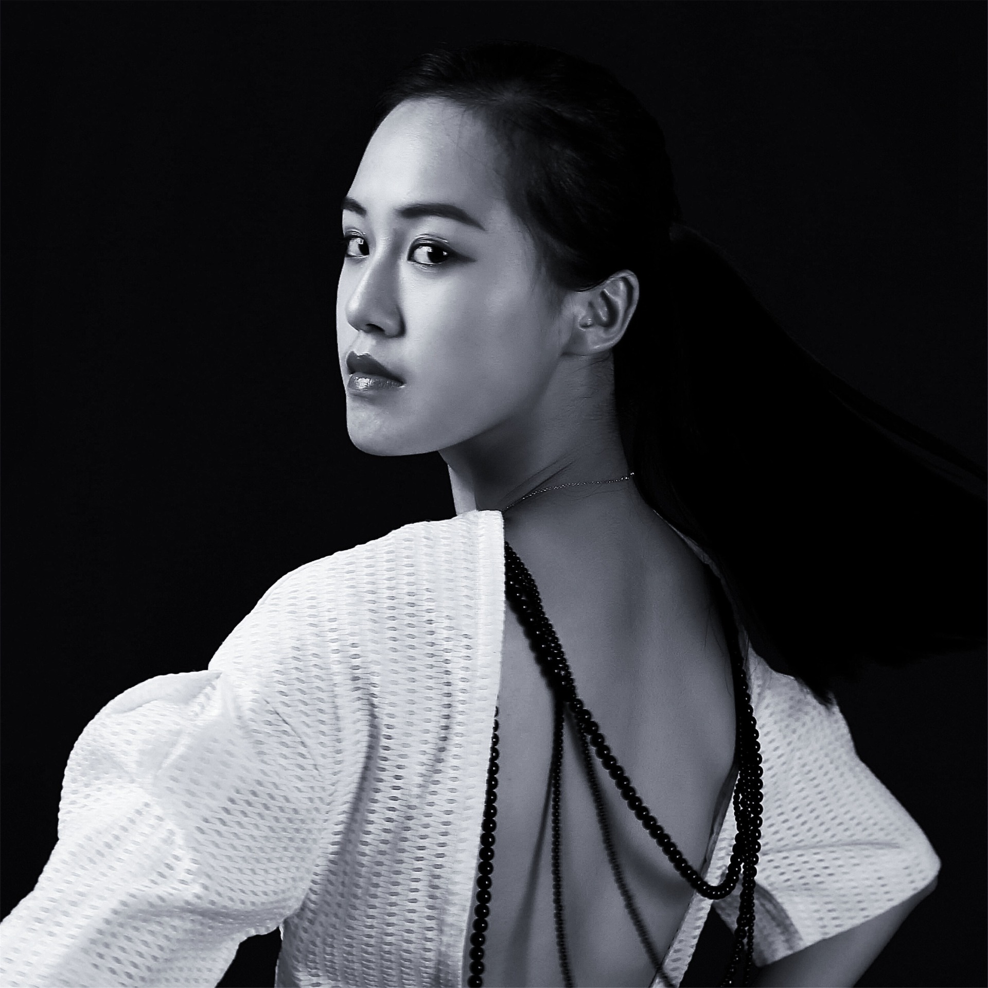 Tong — Model & Hostess in Paris photo 1