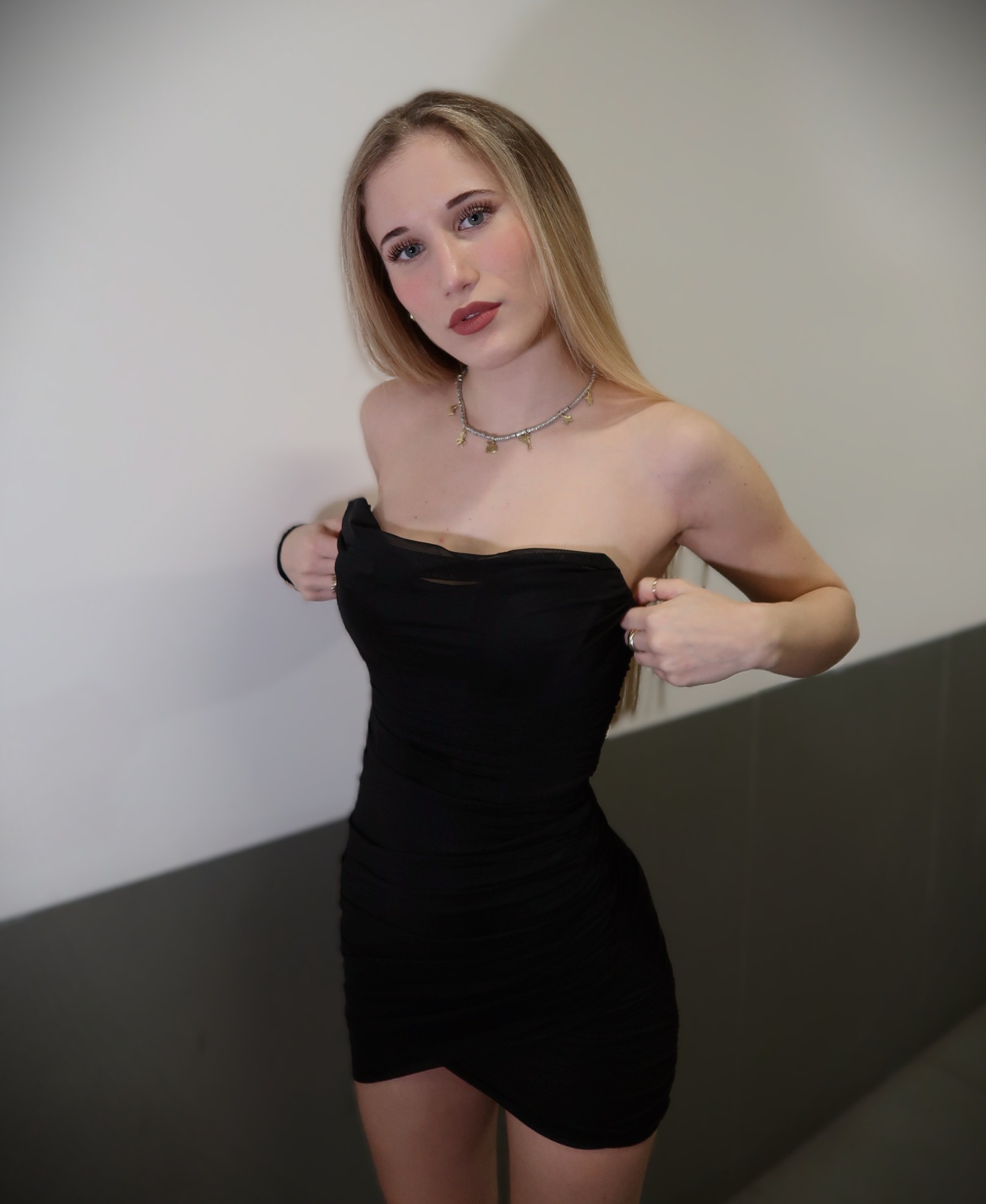 Elisa — Model & Hostess in Lonato photo 2
