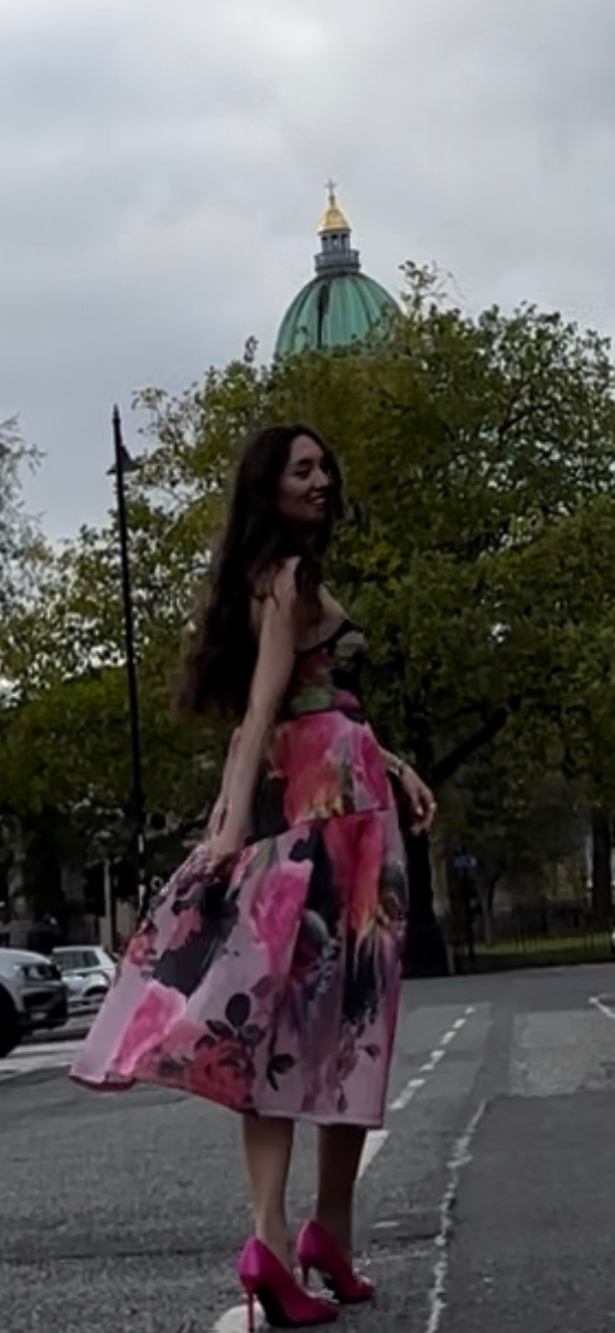 Lana — Model & Hostess in Stirling photo 9