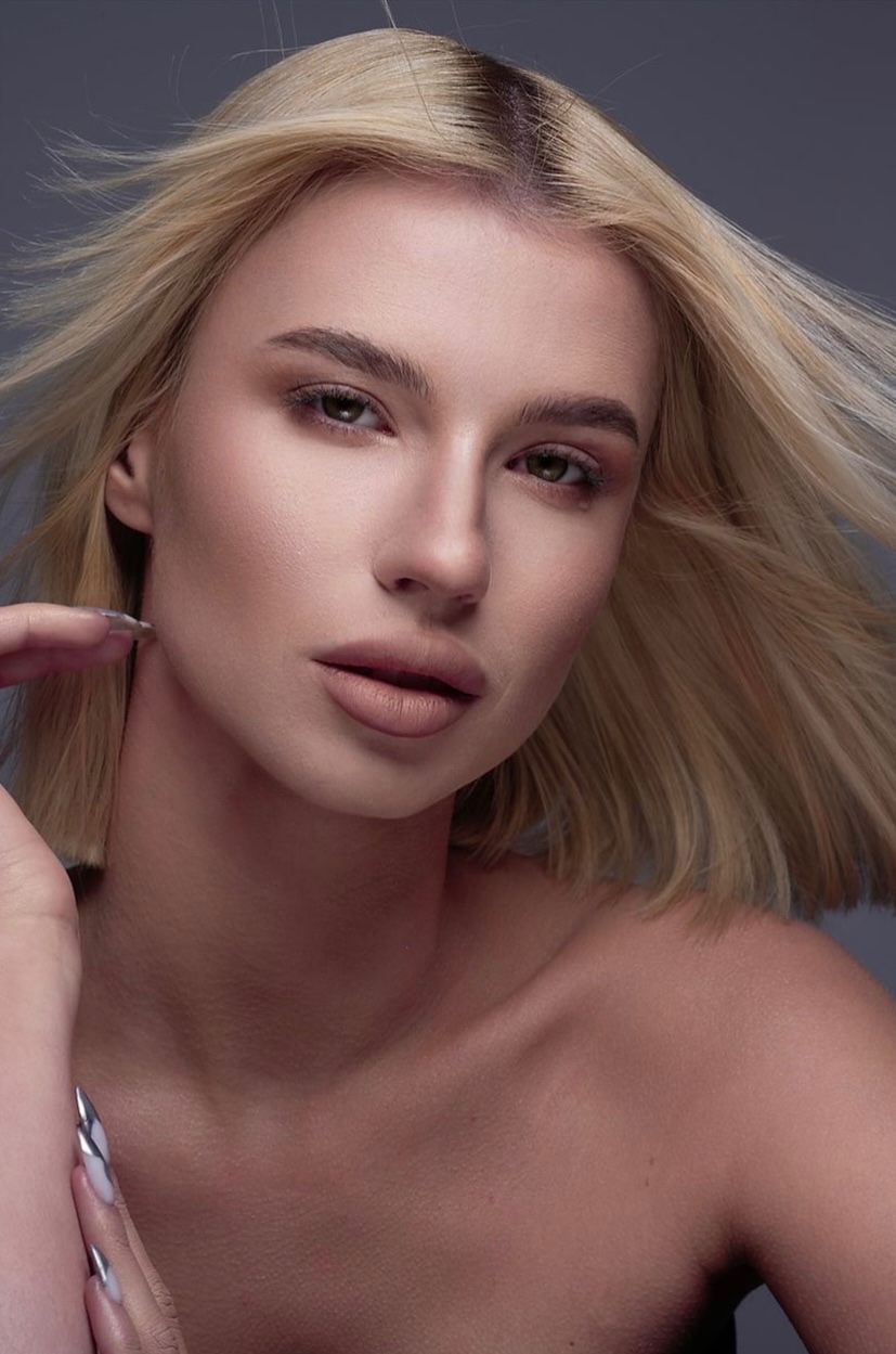 Anastasiia — Model & Hostess in Munich photo 5