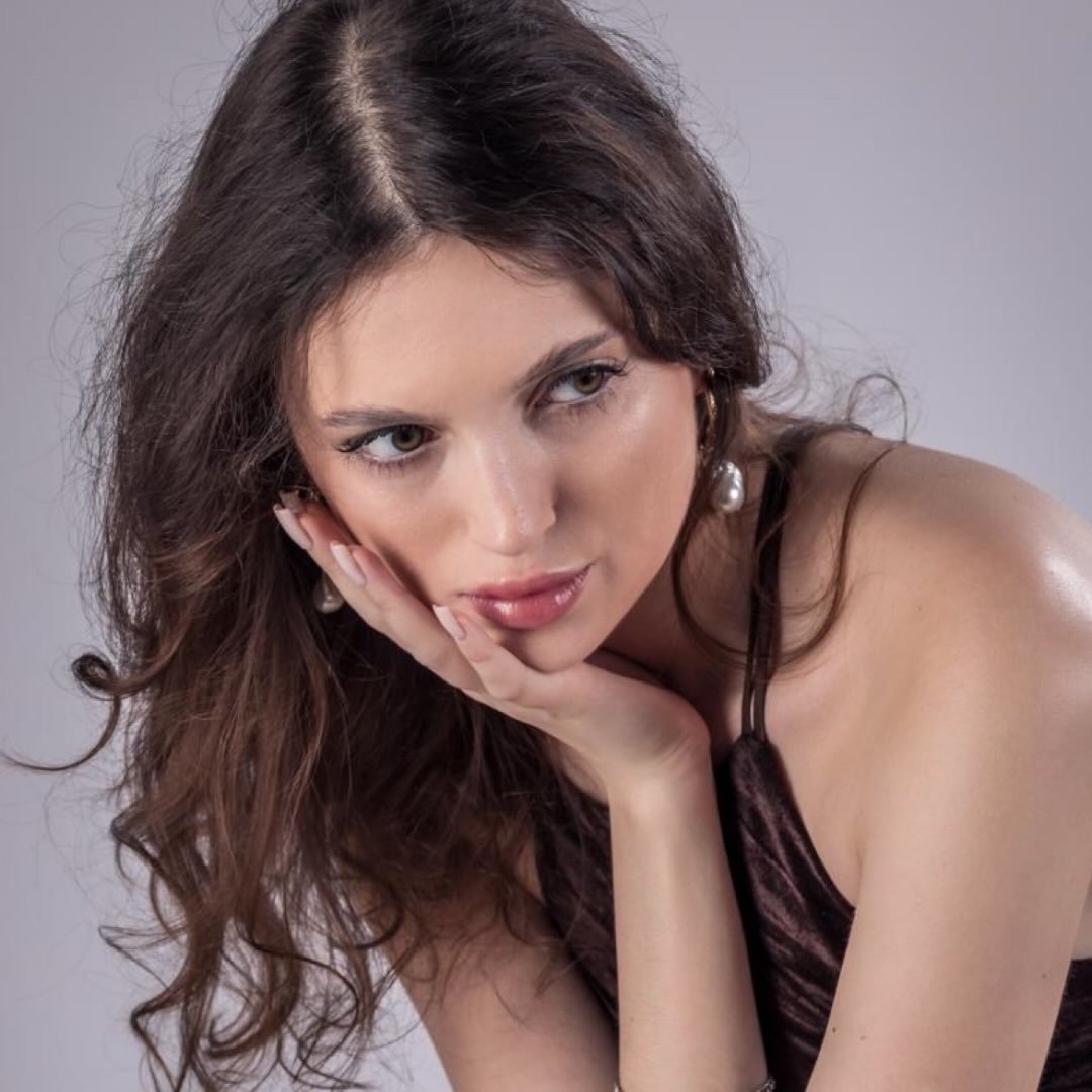 Olga — Model & Hostess in Madrid photo 3