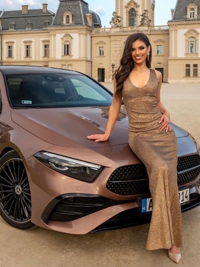 Rita — Model & Hostess in Budapest photo 8