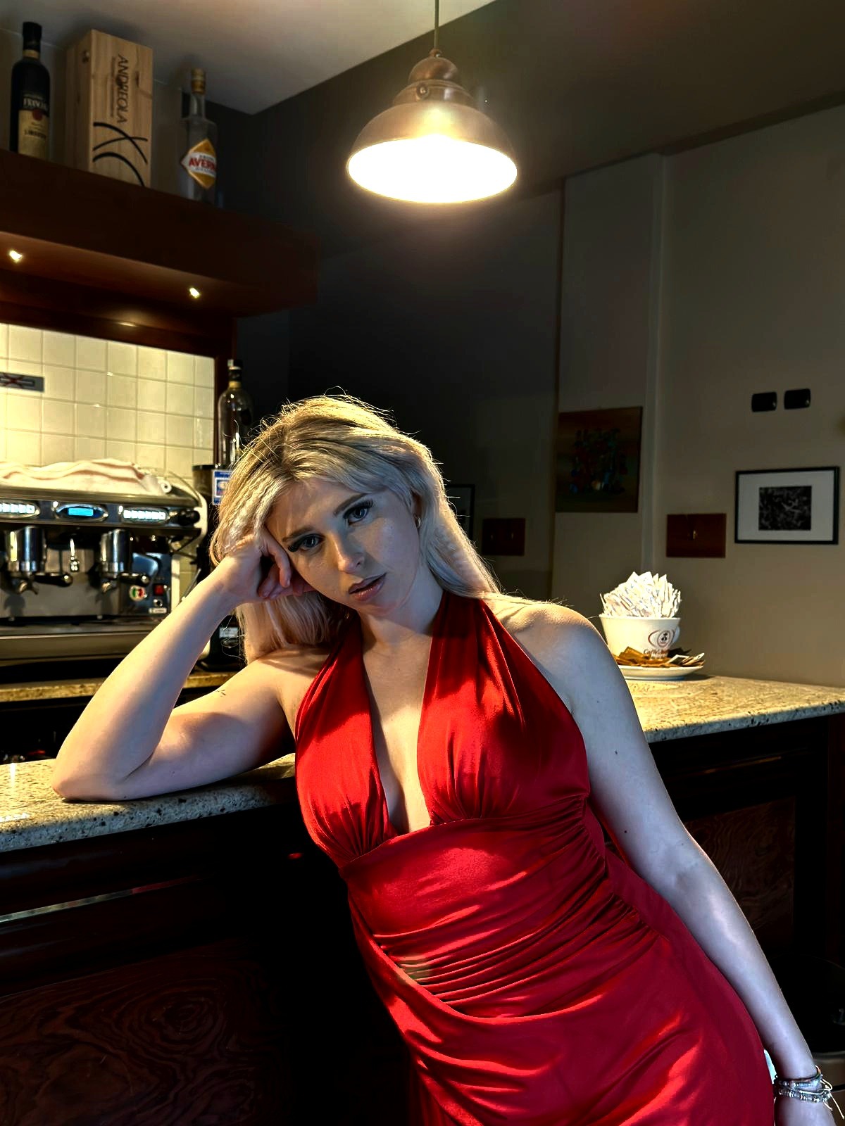 Noemi — Model & Hostess in Robecco D'oglio photo 2
