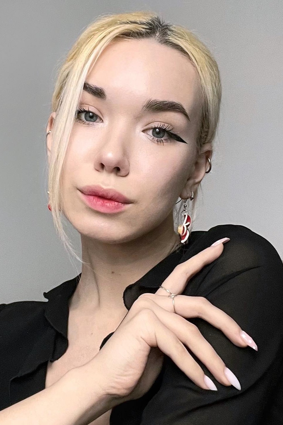 Karyna — Model & Hostess in Dresden photo 4