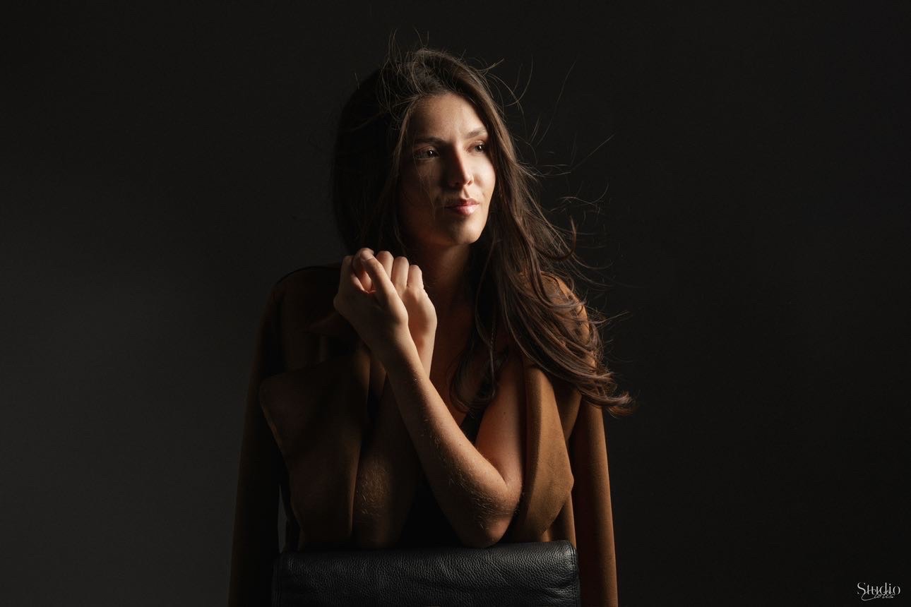 Justine — Model & Hostess in Biarritz photo 12