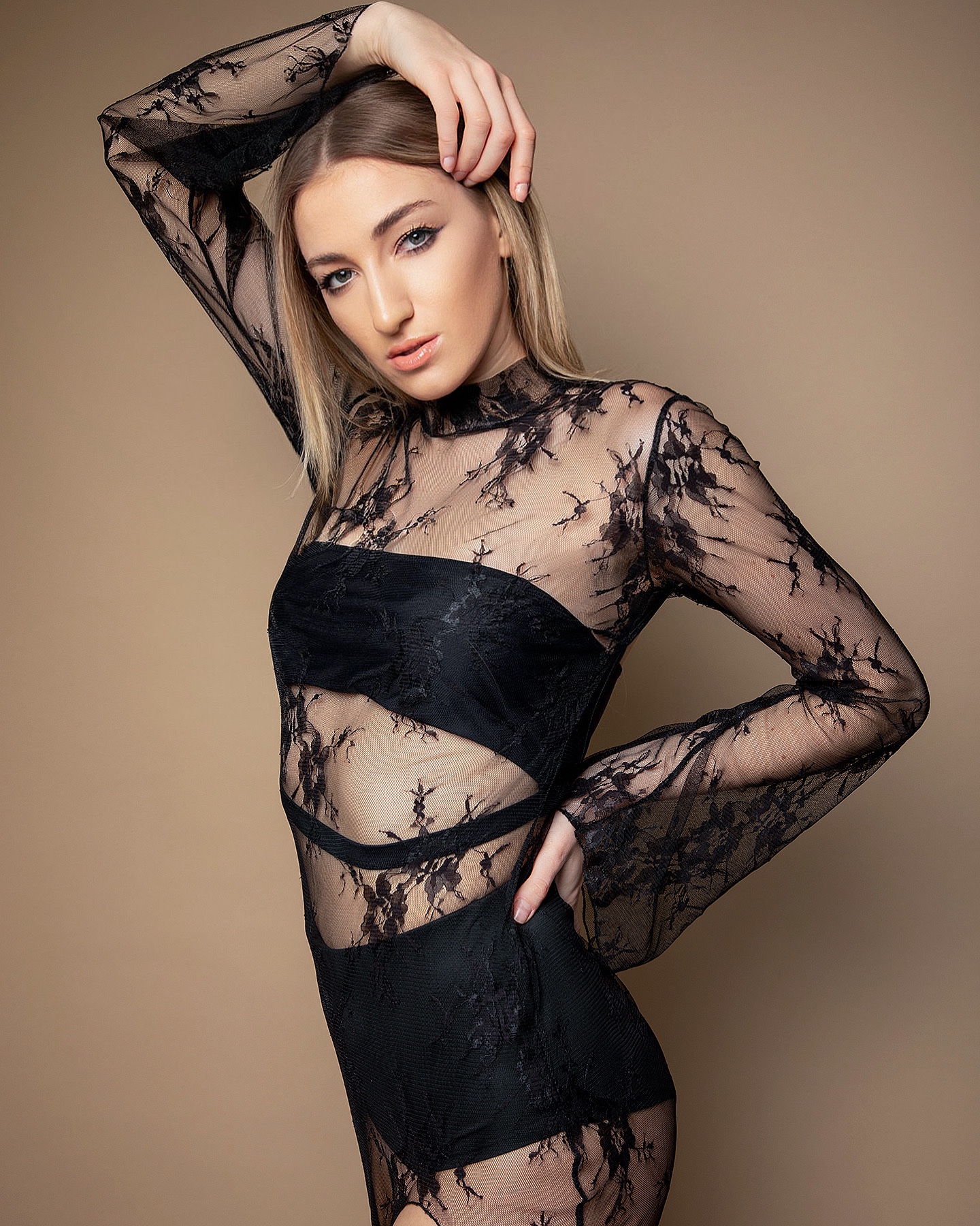 Alina Alexandra — Model & Hostess in Milano photo 1