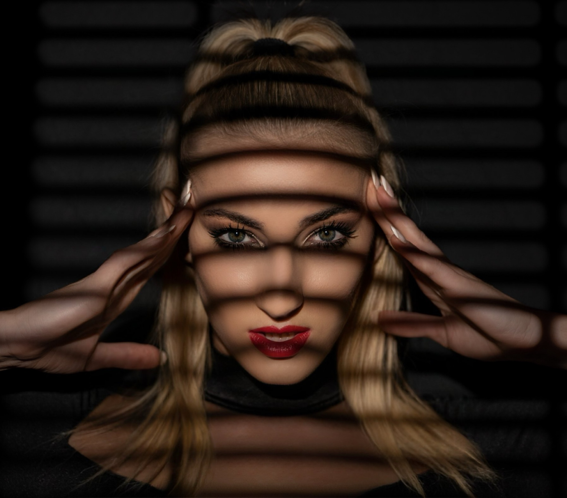 Alina Alexandra — Model & Hostess in Milano photo 9