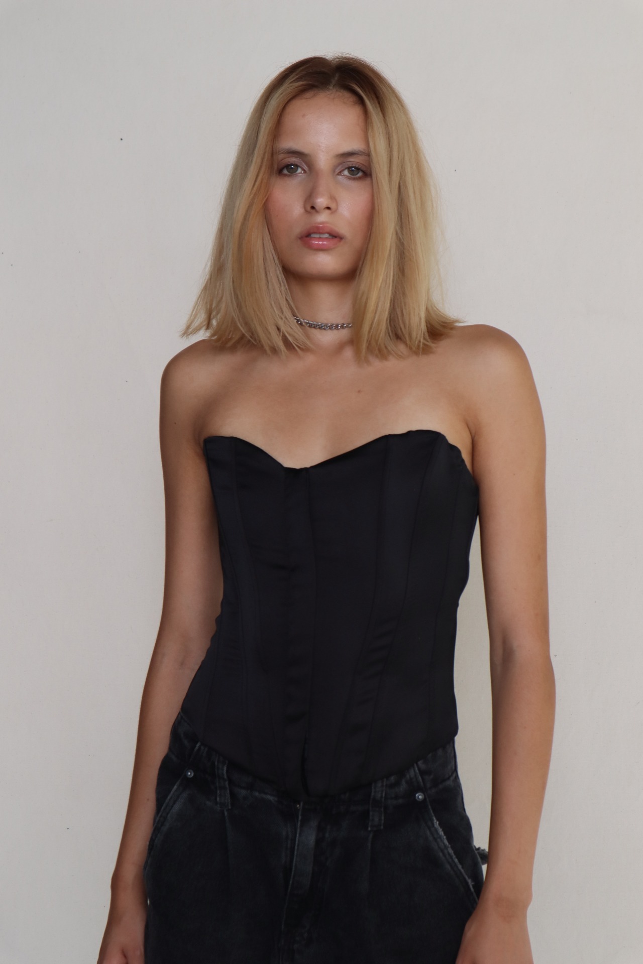 Isadora — Model & Hostess in Royal Leamington Spa photo 5
