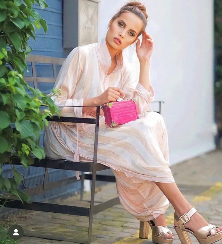 Isadora — Model & Hostess in Royal Leamington Spa photo 8
