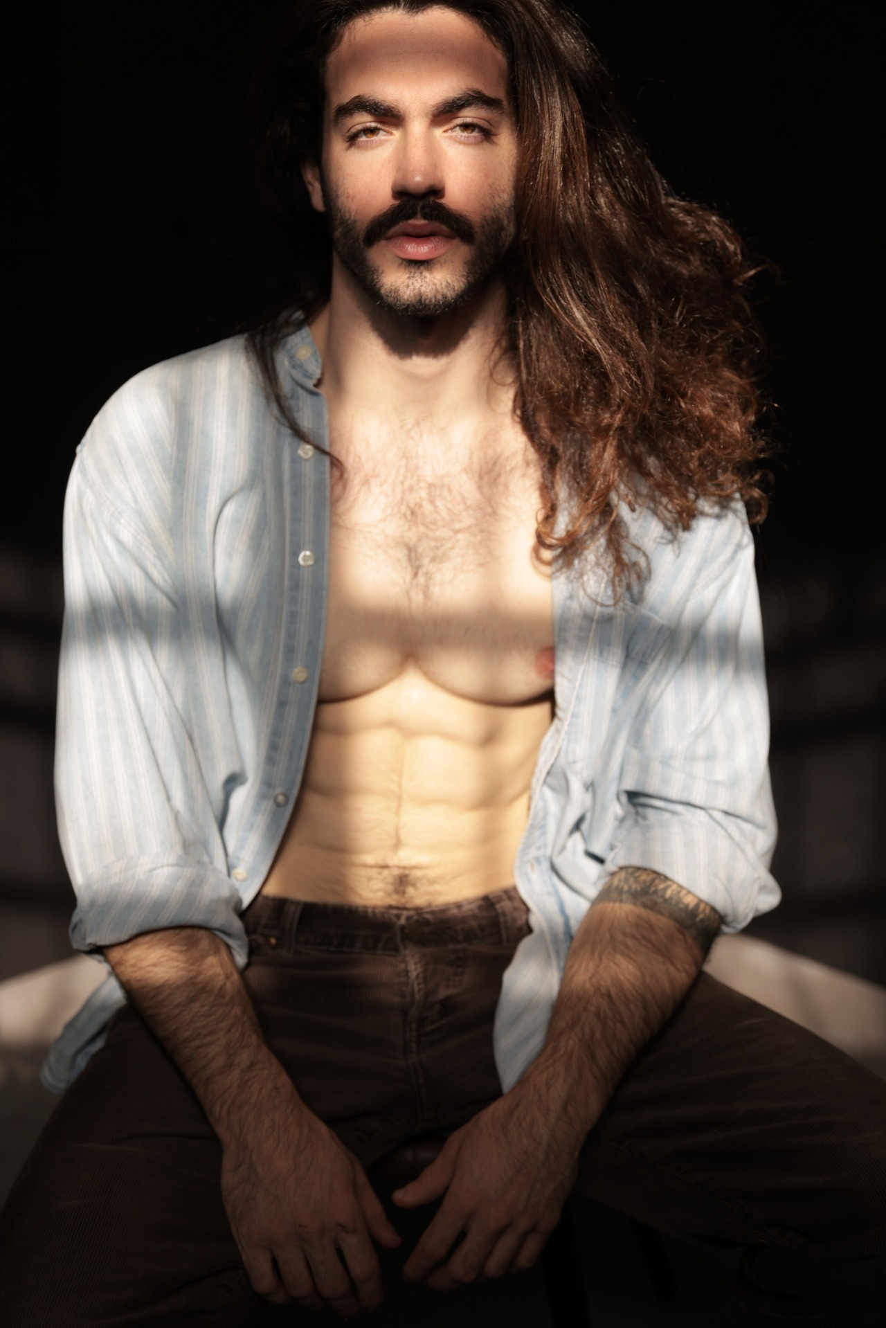 Yoav — Model & Host in M&uuml;nchen photo 8