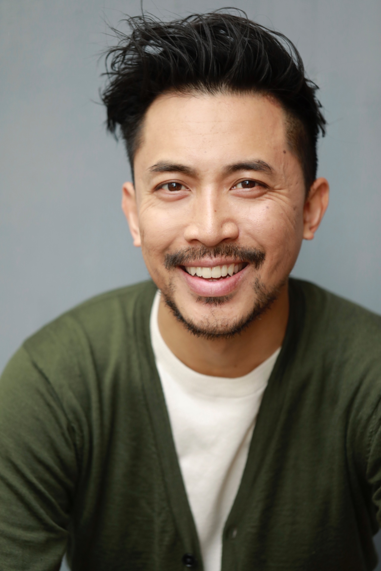 Eric — Model & Host in Paris photo 2